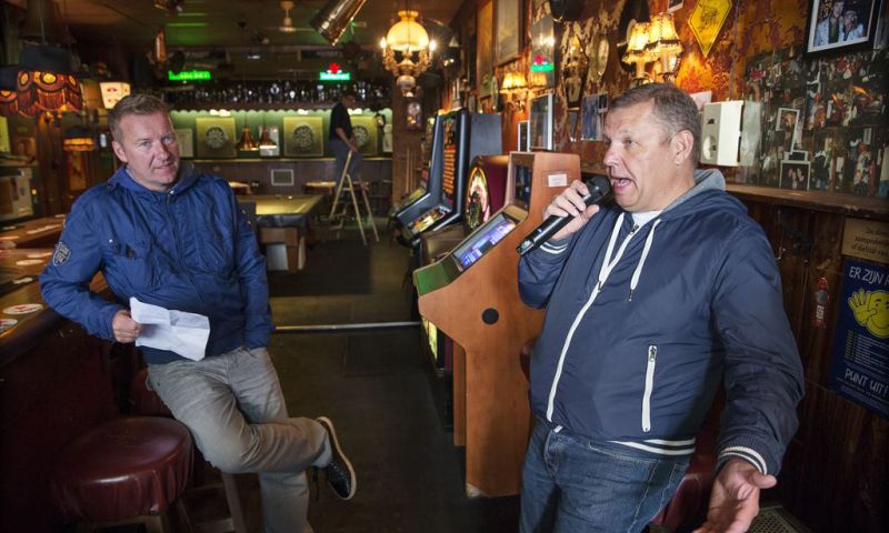 Grote illegale handel in orkestbanden via Facebook