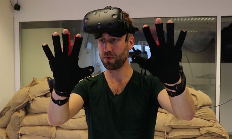 Nieuwe VR-game laat je kanonskogels 'voelen' met je handen