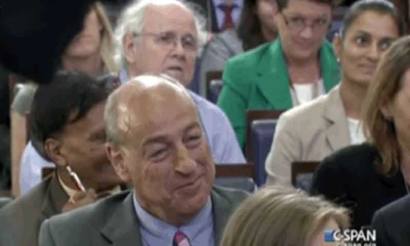 Video: Siri verstoort persconferentie van het Witte Huis