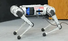 Thumbnail for article: Robothond leert zichzelf sneller rennen en haalt nu 14 km/u