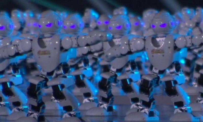 Video: 540 dansende robots luiden Chinees Nieuwjaar in