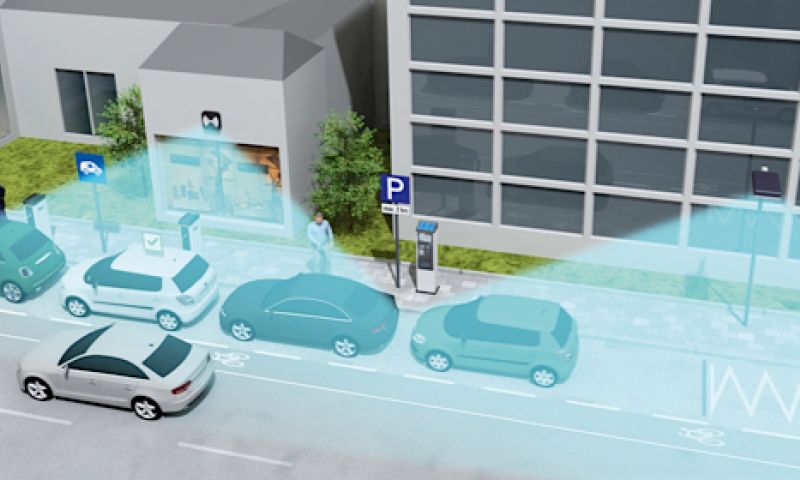 Lantaarnpaal wijst lege parkeerplekken aan