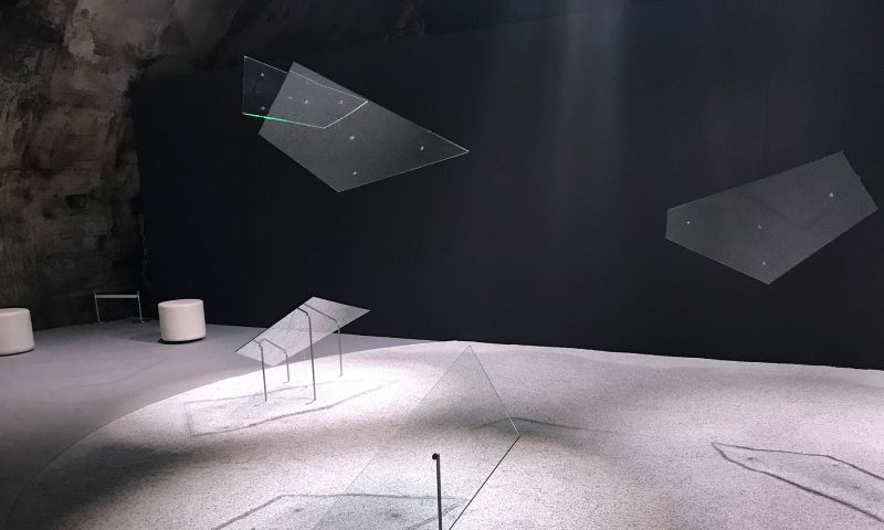 Glasplaat als speaker