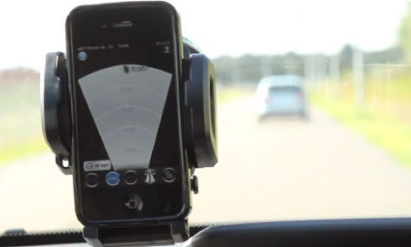 Nederlandse radarmodule waarschuwt bestuurder via app