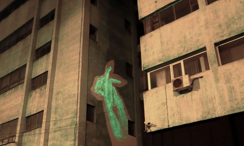 Dynamische streetart met glow in the dark
