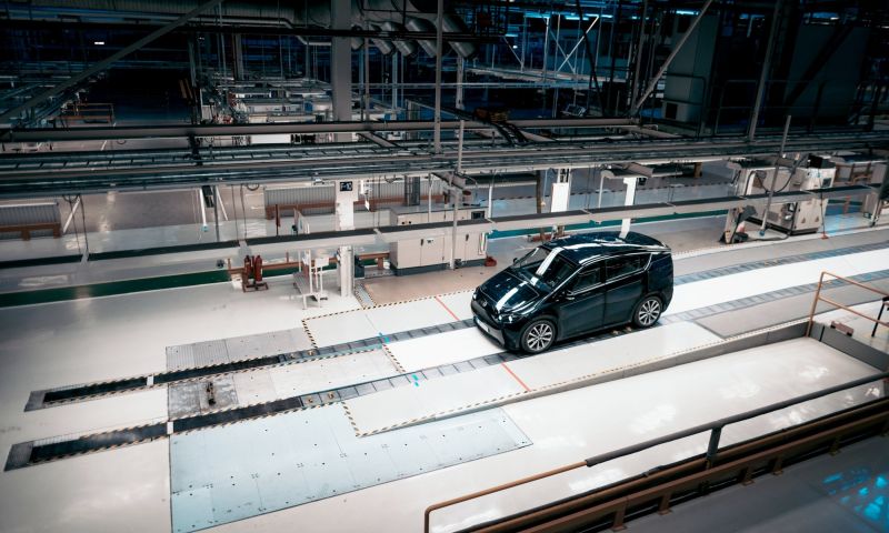 Zonnepanelenauto wordt in Zweden gebouwd