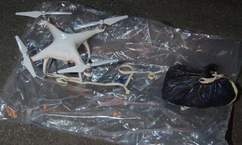 Politie haalt smokkeldrones boven Britse gevangenis neer