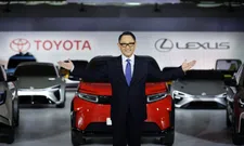 Thumbnail for article: Toyota steekt tientallen miljarden in elektrische auto's