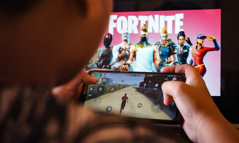 apple app store spotify epic games fortnite machtsmisbruik rechtszaak bright podcast