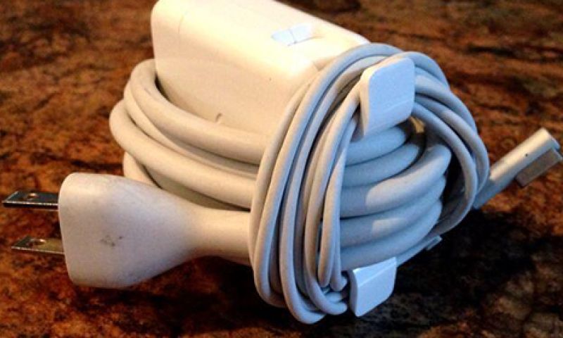 Dit is hoe we voortaan de Mac-adapter oprollen