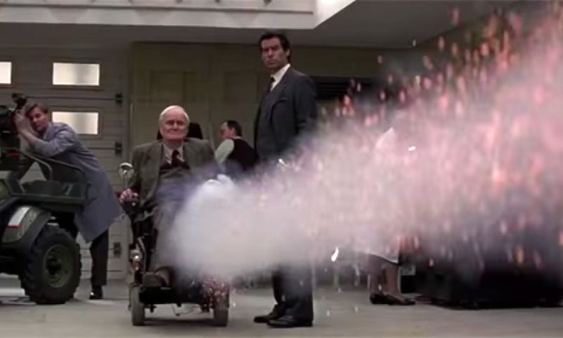 Deze video toont alle 193 gadgets van James Bond