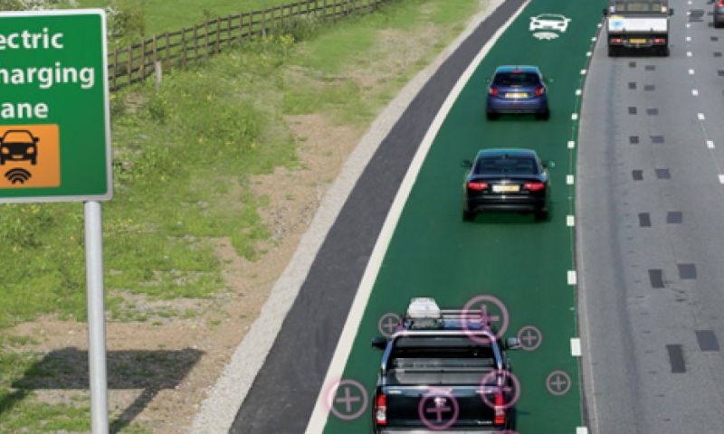 Britten testen speciale rijbaan voor opladen elektrische auto's: onnodig?