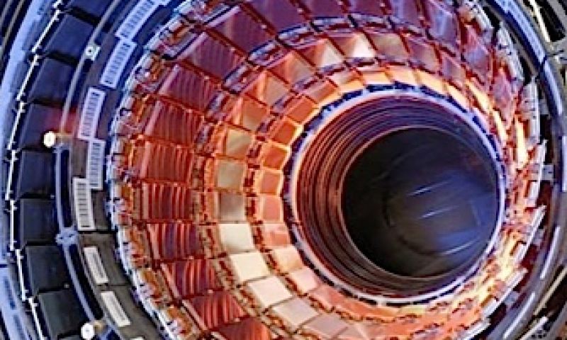 Deeltjesversneller LHC breekt record