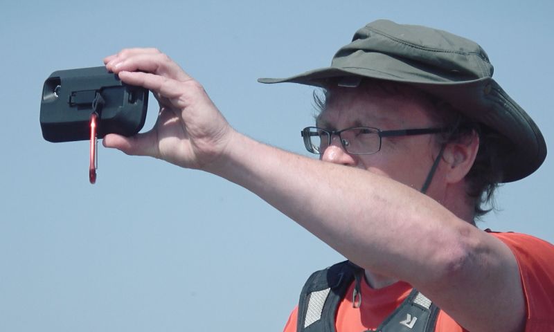 review land rover explore smartphone outdoor telefoon