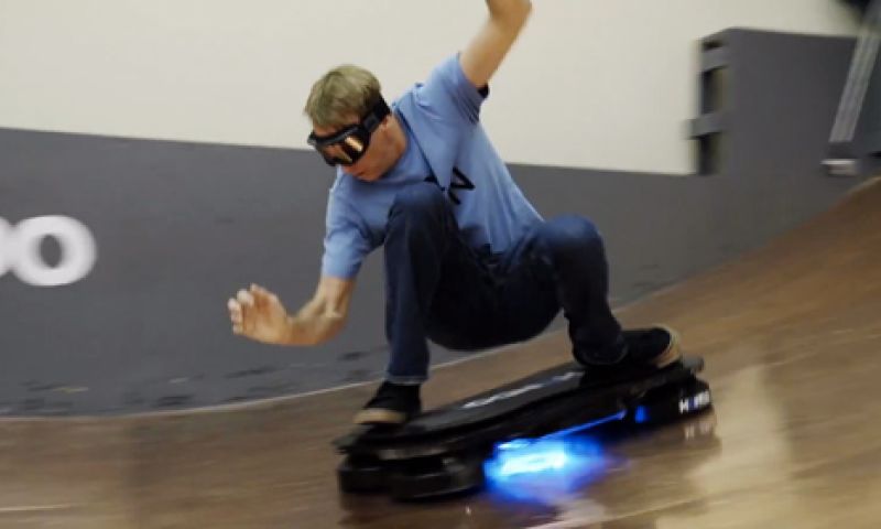 Video: Tony Hawk op een échte hoverboard