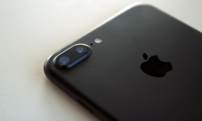 'Nieuwe iPhone krijgt gebogen oled-scherm'