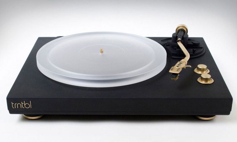 Platenspeler streamt naar speakers en houdt wat je luistert bij