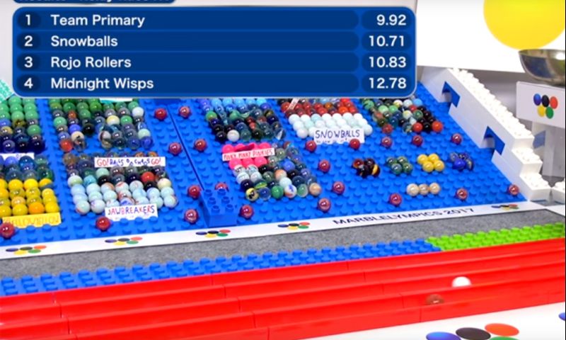 Jelle (34) maakt de meest fantastische knikkerbanen