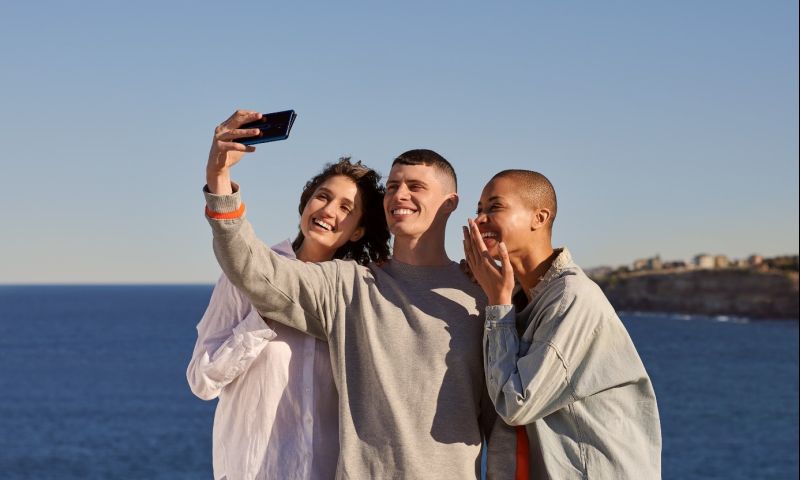 Oppo selfiecamera onder scherm getoond