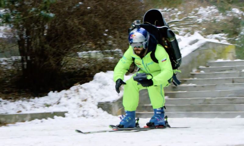 Video: skiën door de stad met een jetpack