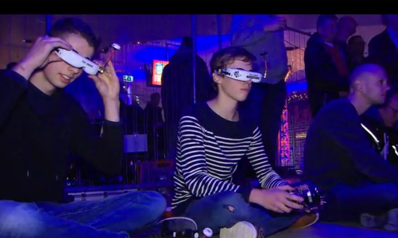 Video: eerste NK drone-racen in Hoog Catharijne