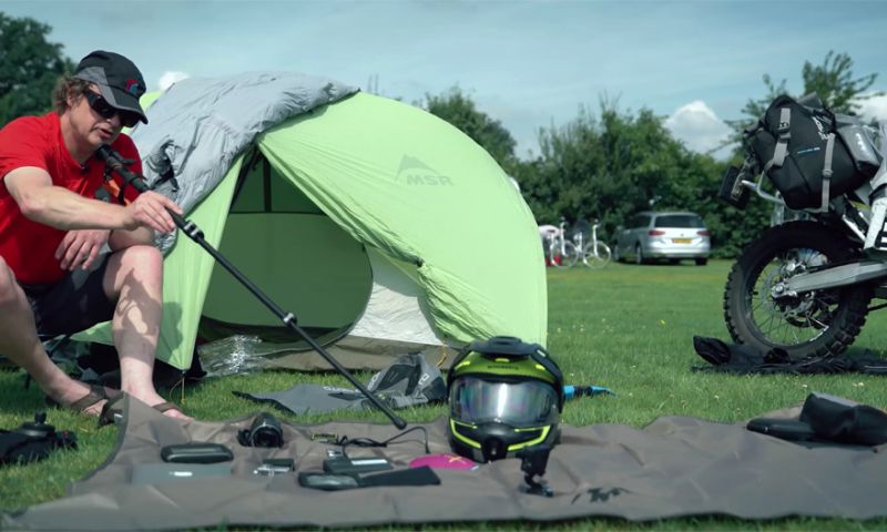 Uitpakparty vakantiespecial 1: powerbanks, overal opladen