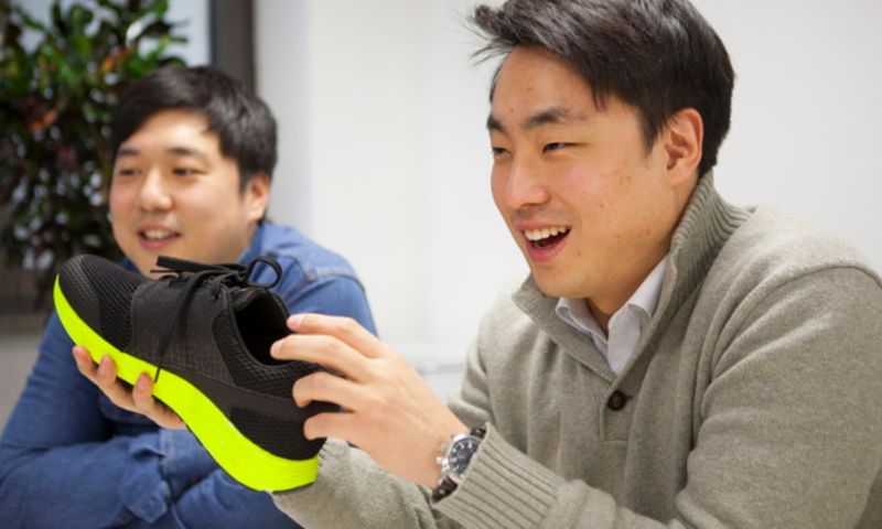 Slimme schoen van Samsung-startup fixt je houding