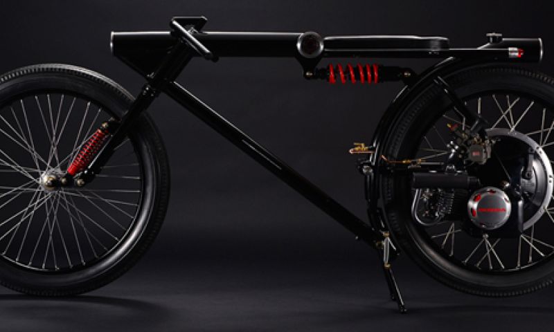 Deze versie van Little Honda P25 is een motor en camera ineen