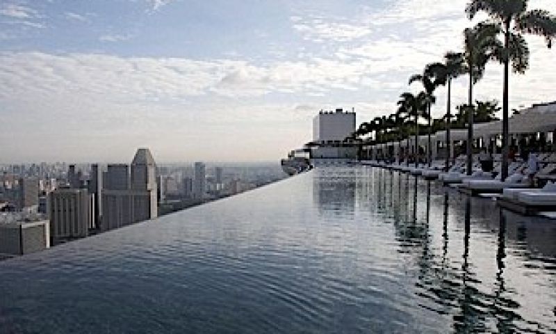 Zwemmen op 200 meter boven straatniveau