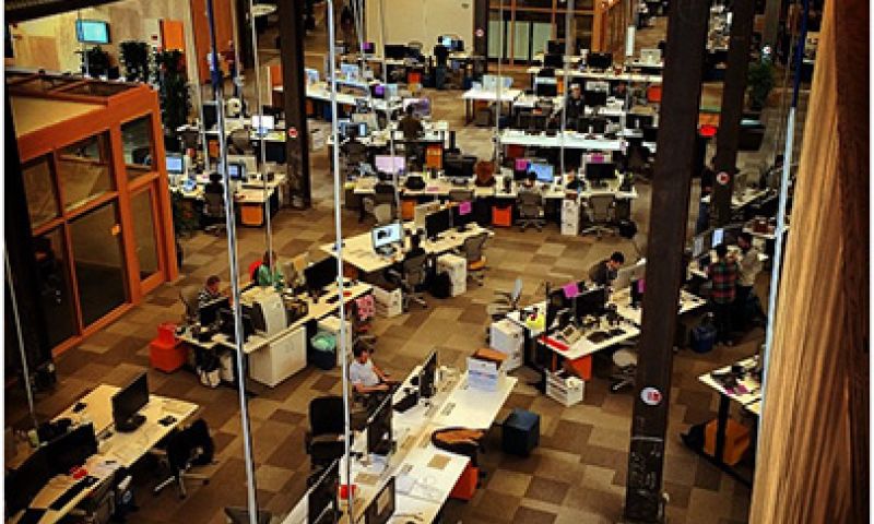 Gaaf: Facebook-kantoor door Frank Gehry met één werkvloer