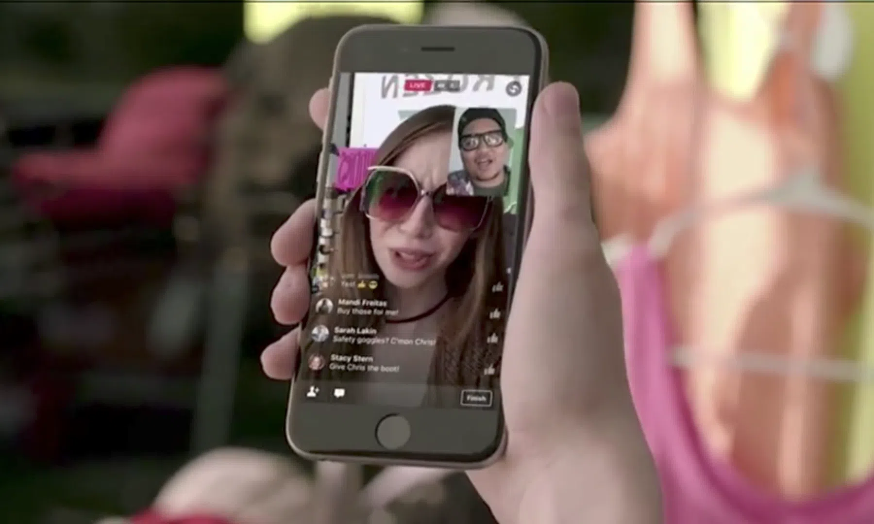 Facebook laat je nu ook samen livestreamen