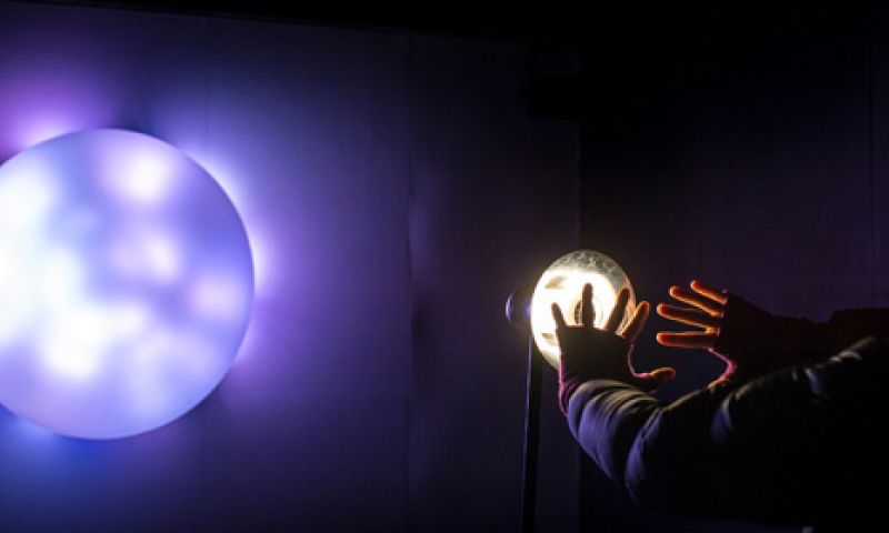 Lichtinstallatie Philips reageert op mensen en de omgeving