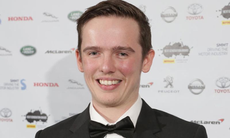 Vinding Britse student moet elektrische auto's sneller opladen