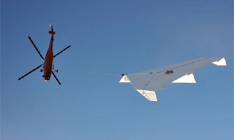 Grootste papieren vliegtuig vloog zeven seconde