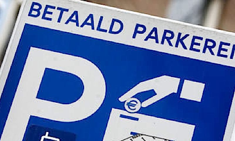 Mooi: Amsterdam betaalt bewoners om buiten centrum te parkeren
