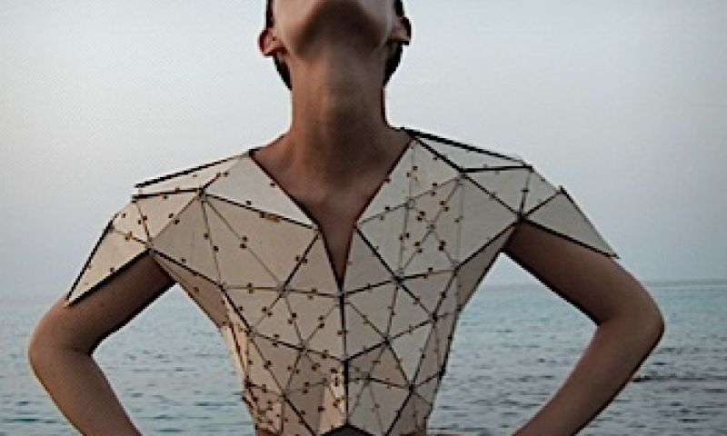 Shirt zo stijf als een plank