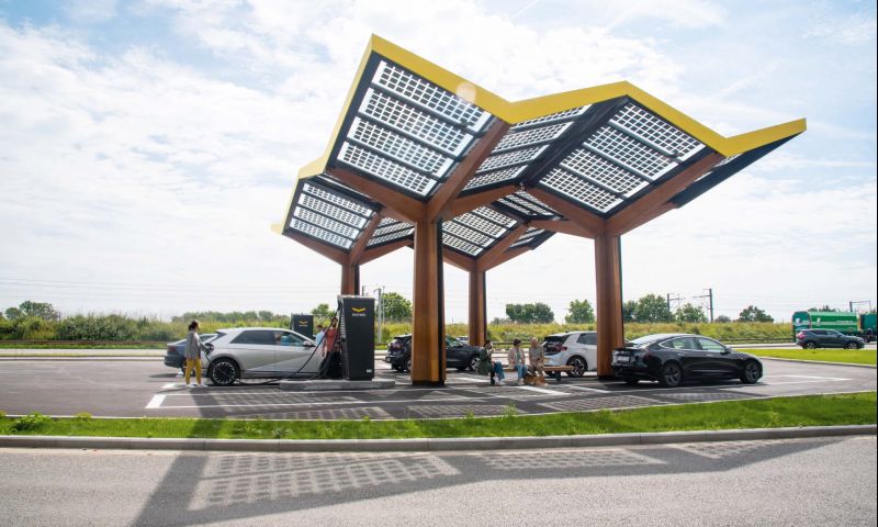 Fastned wil honderden nieuwe snellaadstations openen