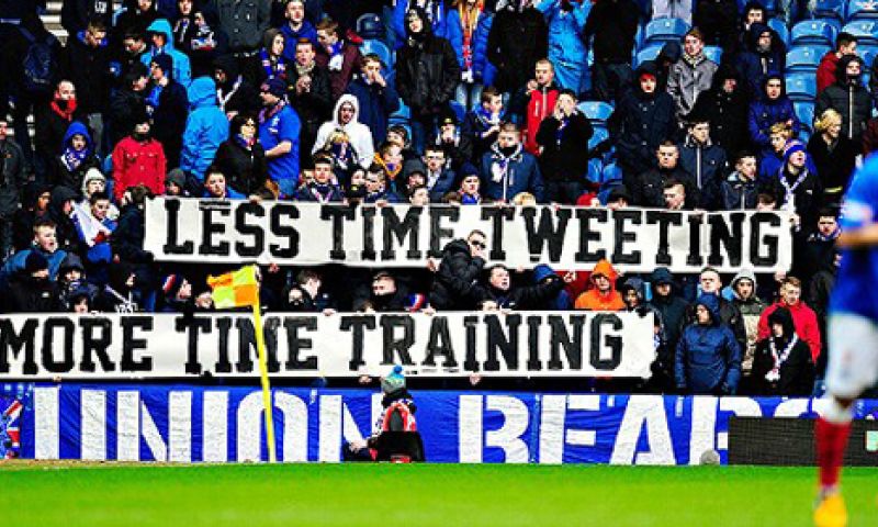 Stil jij! Twitter voert mute-knop in, zet oversharers uit