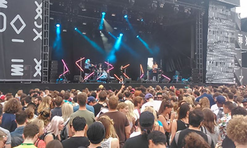 Ra ra, wat valt je op aan deze foto?