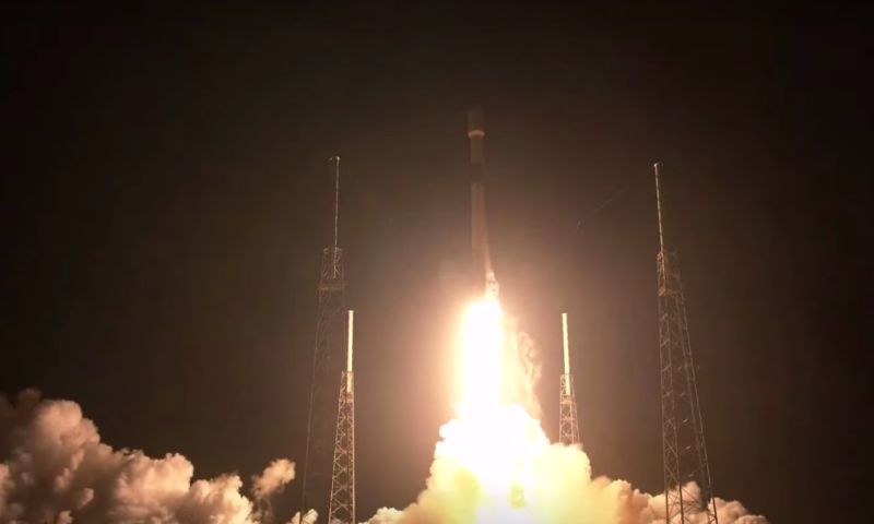 SpaceX lanceert internetsatellieten starlink