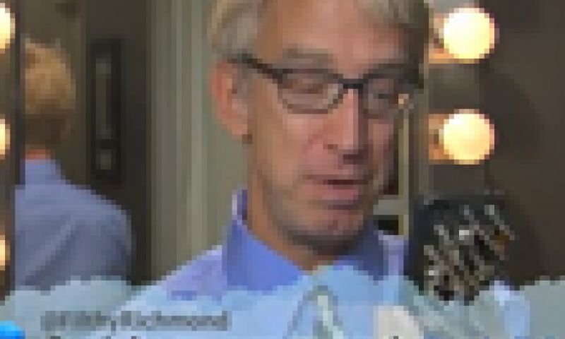 Celebrities Read Tweets