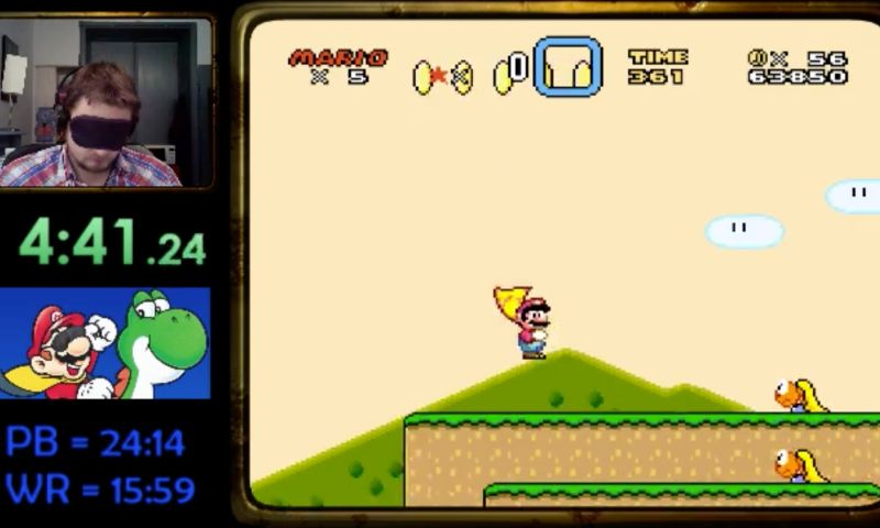 Geblinddoekte man speelt Super Mario World binnen kwartier uit