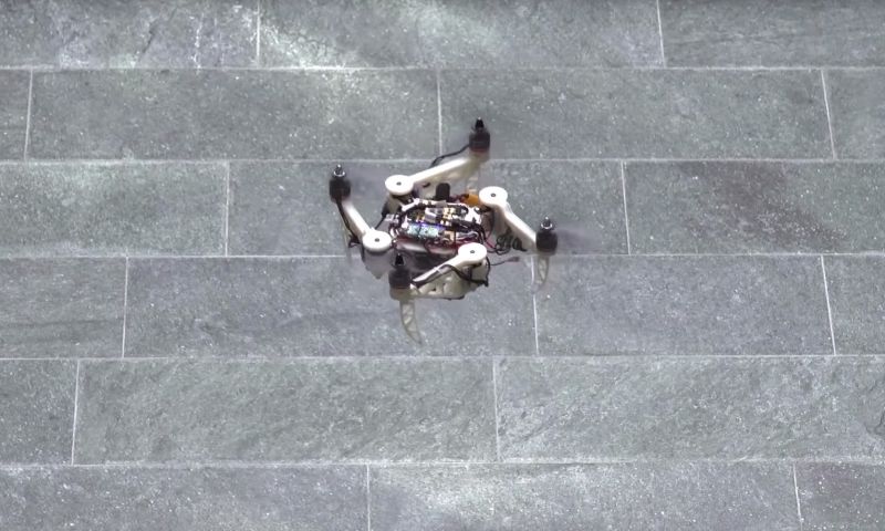 Deze drone verandert van vorm tijdens het vliegen