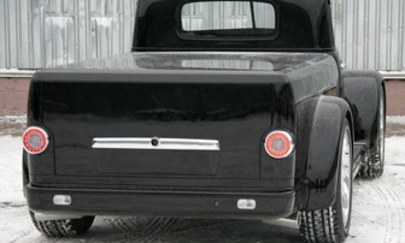 Cadillac Escalade in CCCP stijl