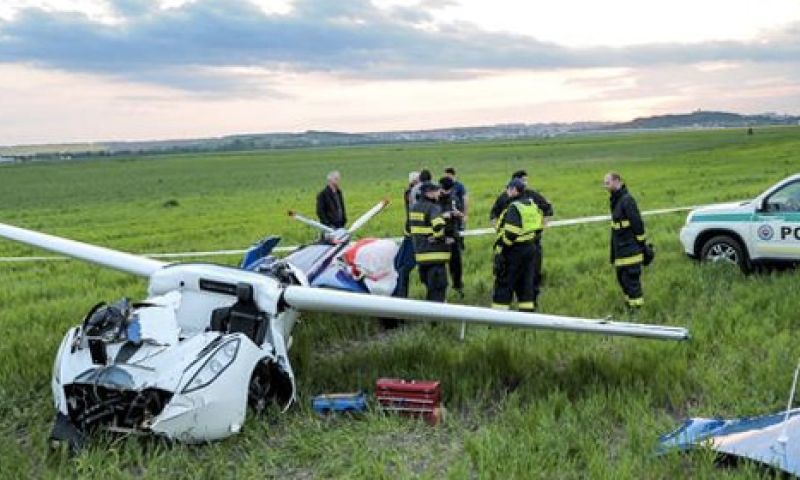 Vliegende auto crasht tijdens testvlucht: de piloot overleeft het