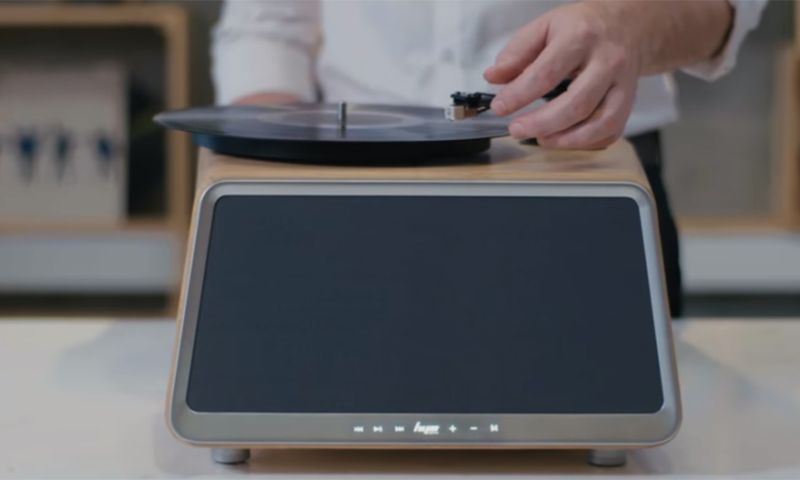 Platenspeler met ingebouwde speaker en wifi