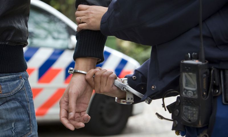 Bijna 600 voortvluchtigen gepakt door nieuwe politie-app