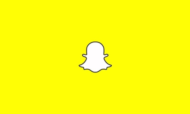 Bizar: tiener verstuurt Snapchat-selfie met lijk