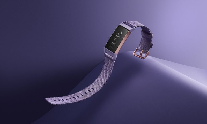 De nieuwe Fitbit Charge 3 houdt ook je zwemslagen bij