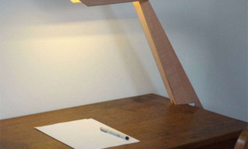 In een handomdraai van plank naar lamp (en weer terug)